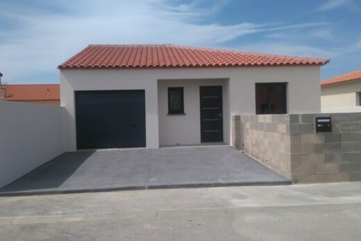 VILLA PLAIN PIED 3 CHAMBRES 3 FACES A CERET