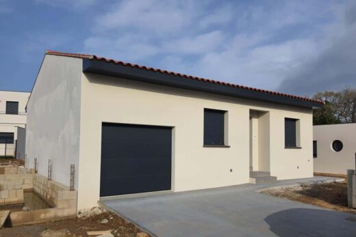 Villa sur gand terrain à VINCA